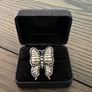Sally C Designer Sterling Silver Beautifully Detailed Butterfly Ring Sz 6.5